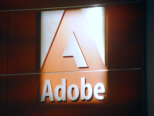 Adobe宣布将结束对Acrobat和Reader 2015支持：再无BUG修复和安全更新